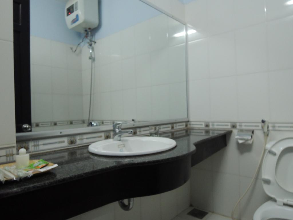 My Hanh Hotel Hue Zewnętrze zdjęcie